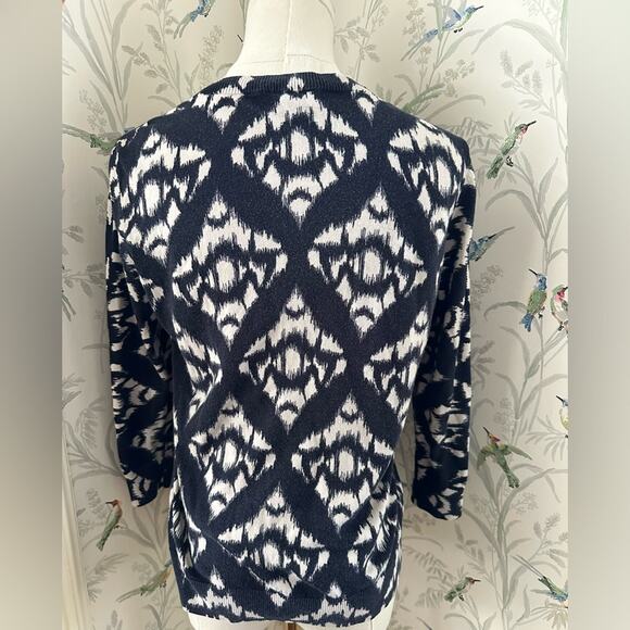 Talbots women’s navy and white pattern cardigan size S - Picture 3 of 5